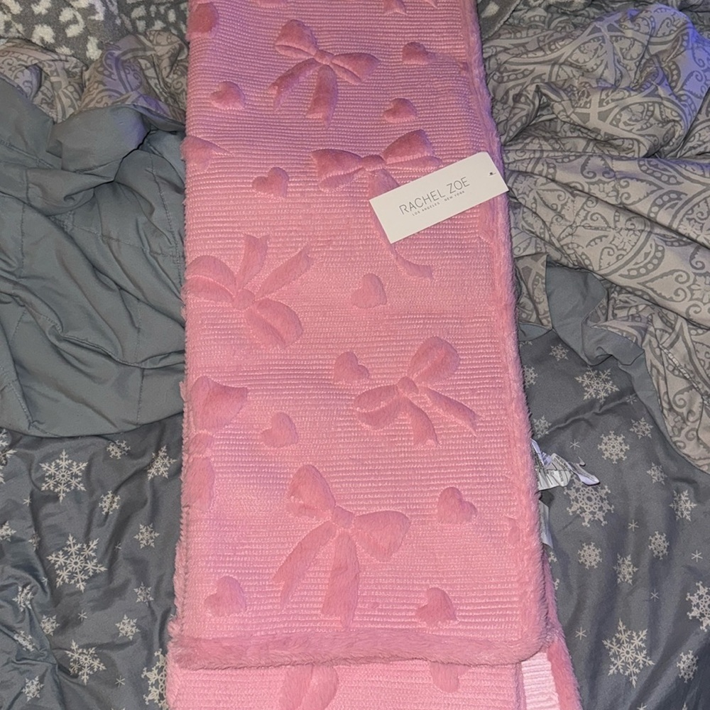 Rachel Zoe Luxe Faux Fur Pink BOWS & HEARTS Throw Blanket